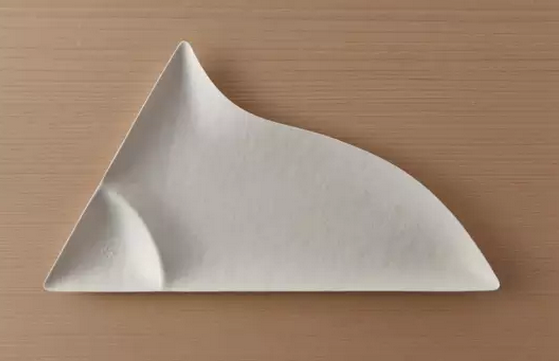 1534488001676105.png 一次性餐具竟然美得像藝術(shù)品!(3).png